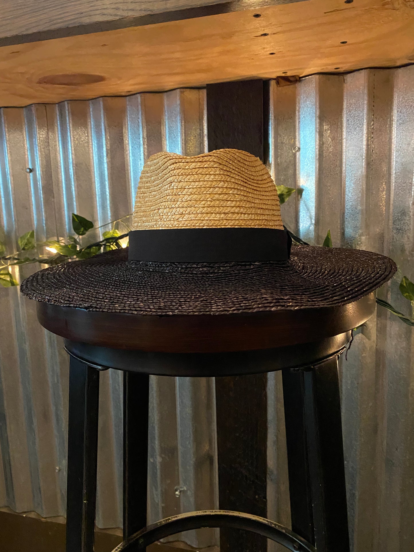 Color match Fashion straw hat
